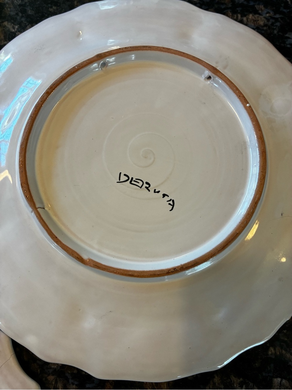 Vintage Deruta Italy Hand Painted Majolica Floral Wall Plates Set of 4 - READ - Picture 7 of 11